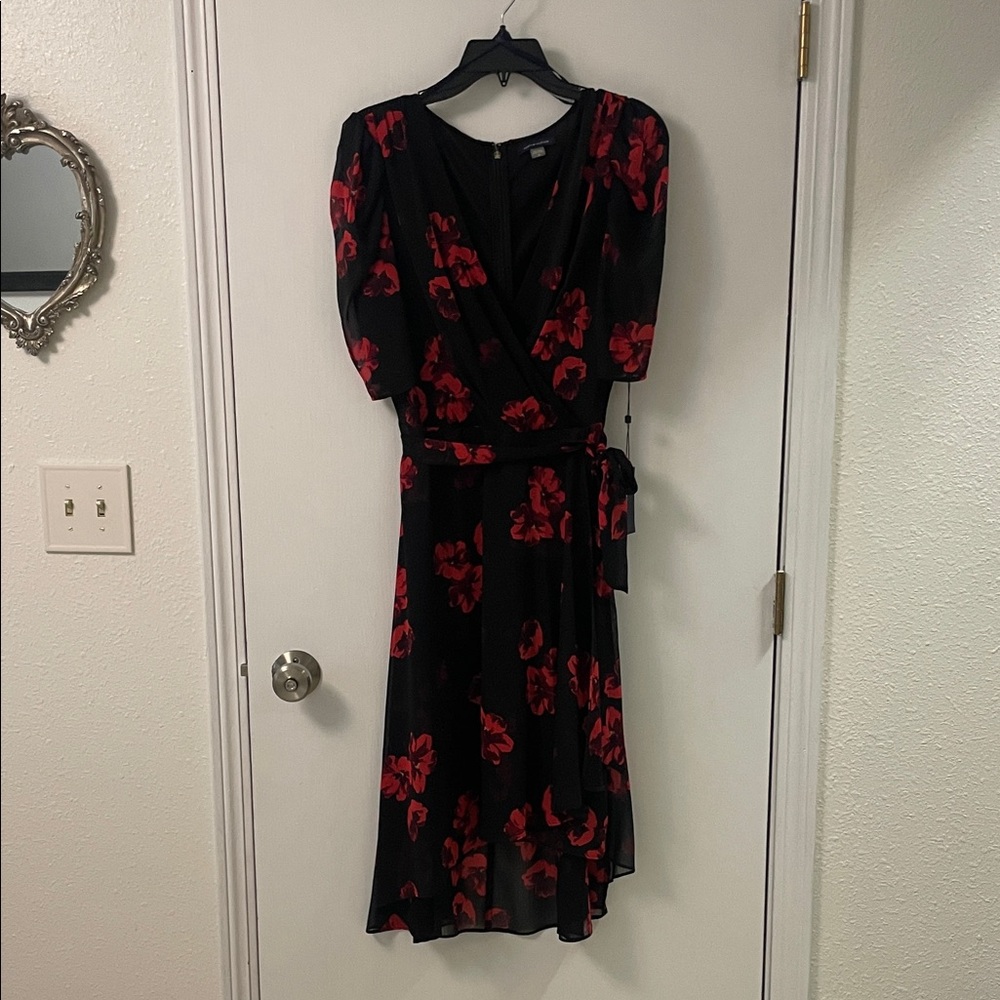 Tommy Hilfiger Black and Red Short Sleeve Party Dress